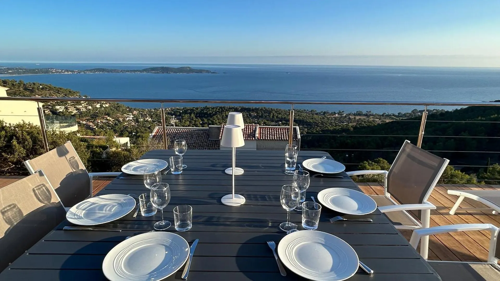 Villa 4 Etoiles Vue Sur Les Iles D'Or Carqueiranne Sea And Mountain Pleasure Villa Vue Mer 180